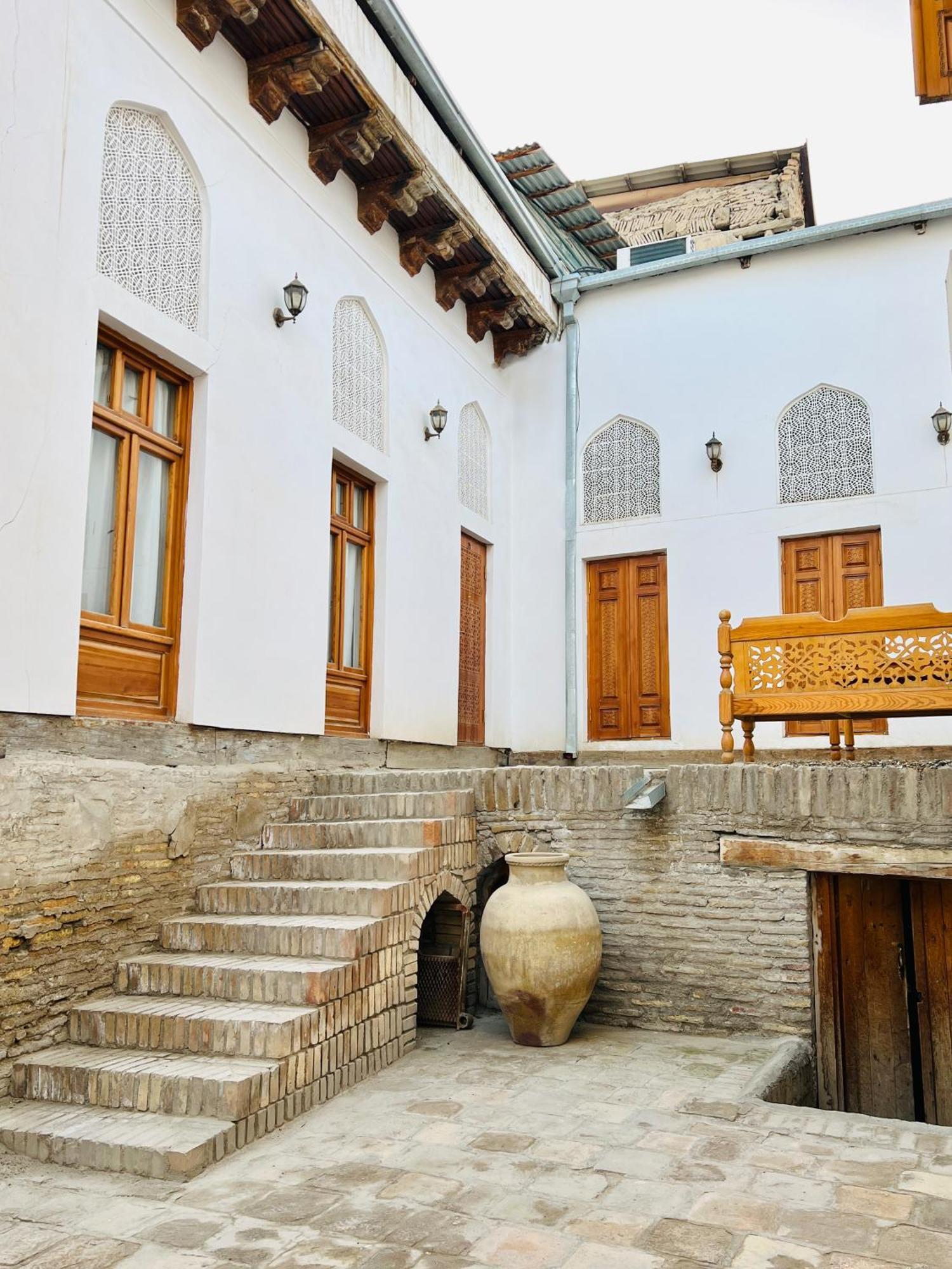 Komil Bukhara Boutique Hotel Exterior foto
